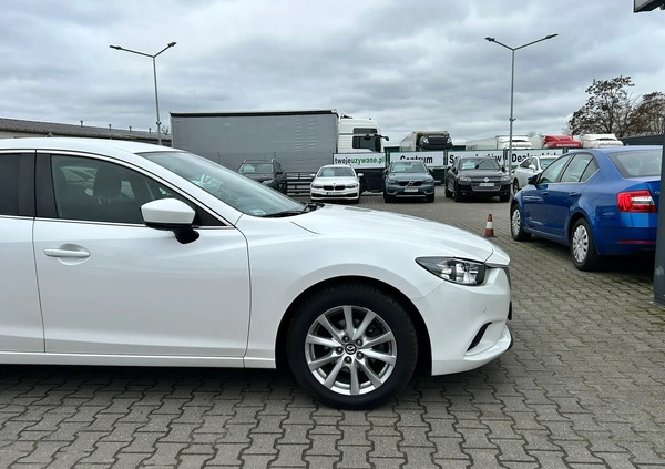 Mazda 6 cena 58900 przebieg: 198568, rok produkcji 2017 z Nałęczów małe 232
